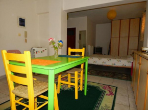  Small studio near the center of Tripoli  Триполи